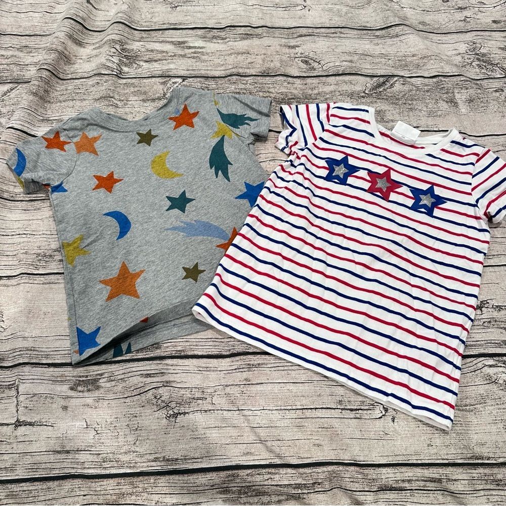 Hanna Andersson Gray and White Star Graphic Tees Size 6-7